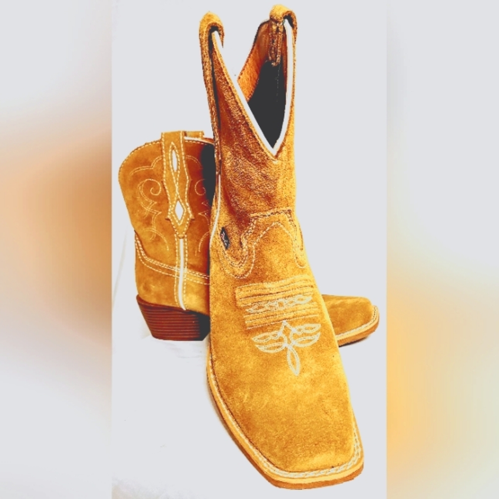 Justin Women's Gypsy Suede Western Booties-Square Toe